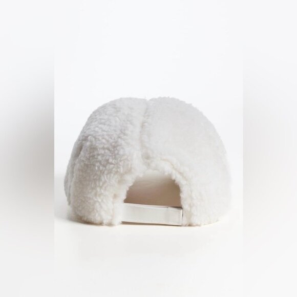 GIFT IDEA Jocelyn Sherpa Hat